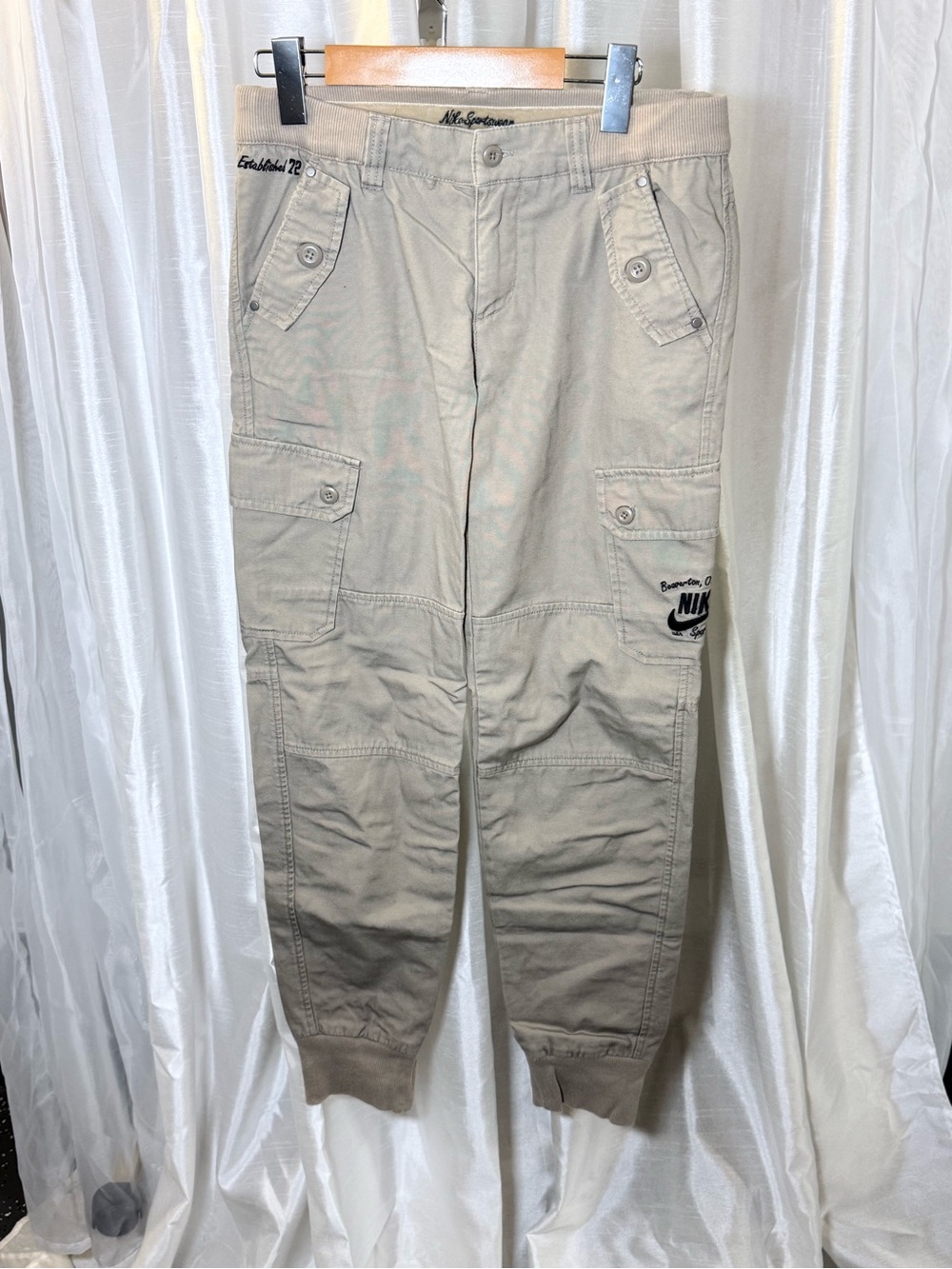 Nike Men’s Light Beige Cargo Jogger Pants